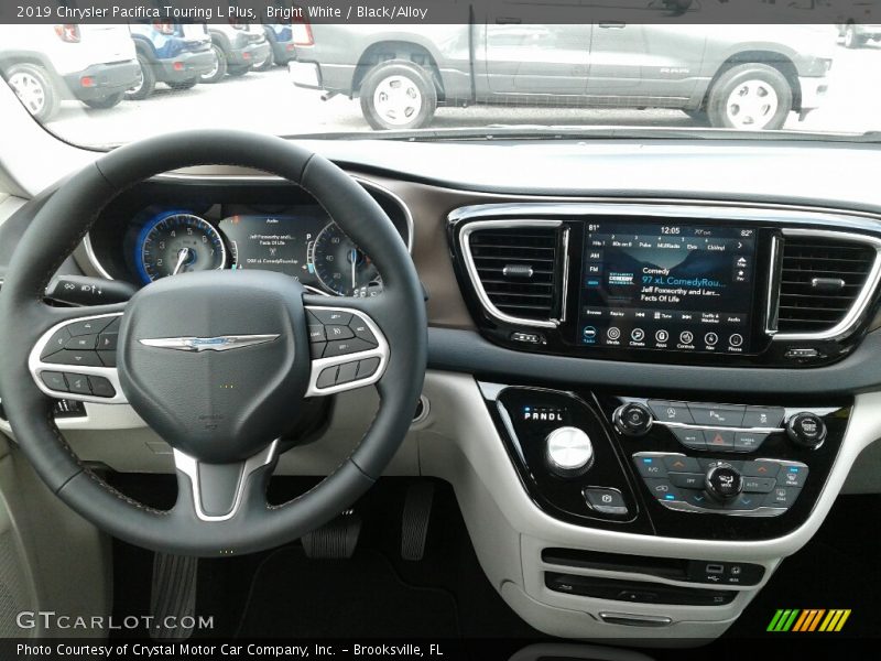 Bright White / Black/Alloy 2019 Chrysler Pacifica Touring L Plus