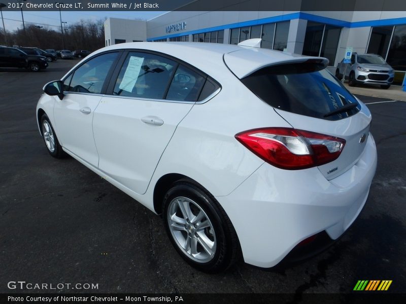Summit White / Jet Black 2017 Chevrolet Cruze LT