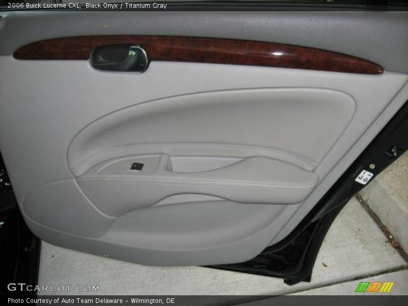 Black Onyx / Titanium Gray 2006 Buick Lucerne CXL
