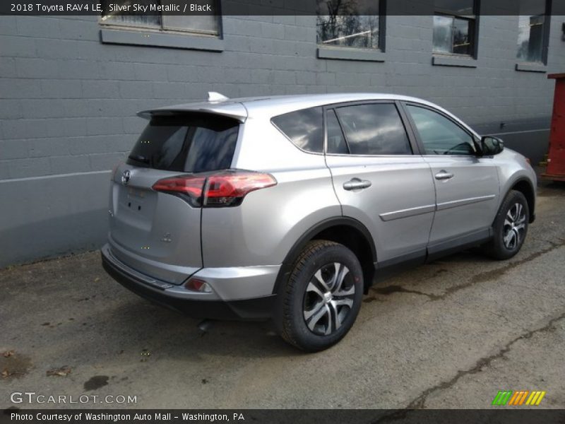 Silver Sky Metallic / Black 2018 Toyota RAV4 LE