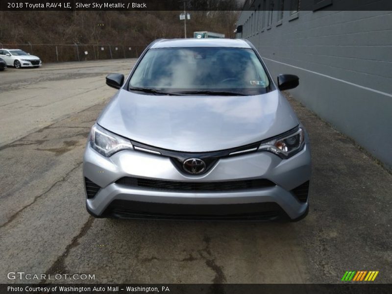 Silver Sky Metallic / Black 2018 Toyota RAV4 LE