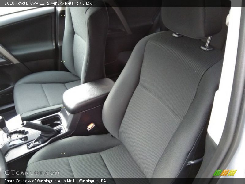 Silver Sky Metallic / Black 2018 Toyota RAV4 LE