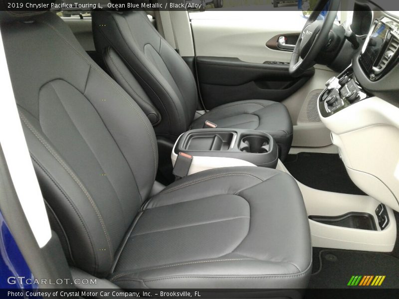 Ocean Blue Metallic / Black/Alloy 2019 Chrysler Pacifica Touring L
