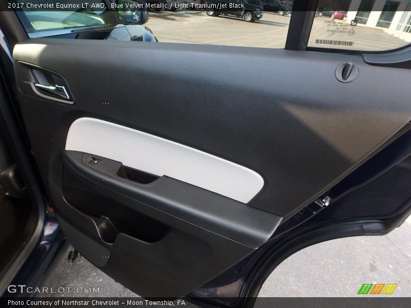 Blue Velvet Metallic / Light Titanium/Jet Black 2017 Chevrolet Equinox LT AWD