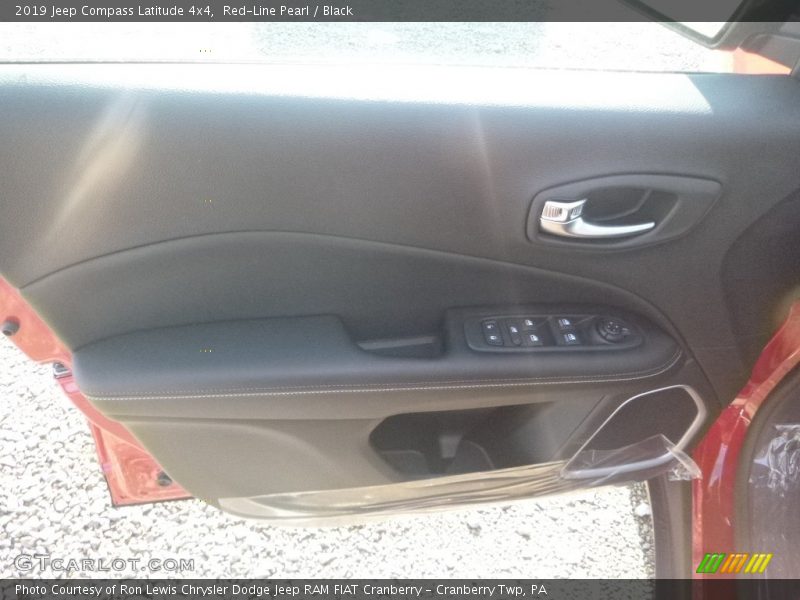 Red-Line Pearl / Black 2019 Jeep Compass Latitude 4x4