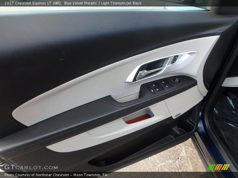 Blue Velvet Metallic / Light Titanium/Jet Black 2017 Chevrolet Equinox LT AWD