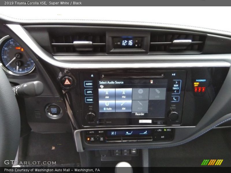 Controls of 2019 Corolla XSE