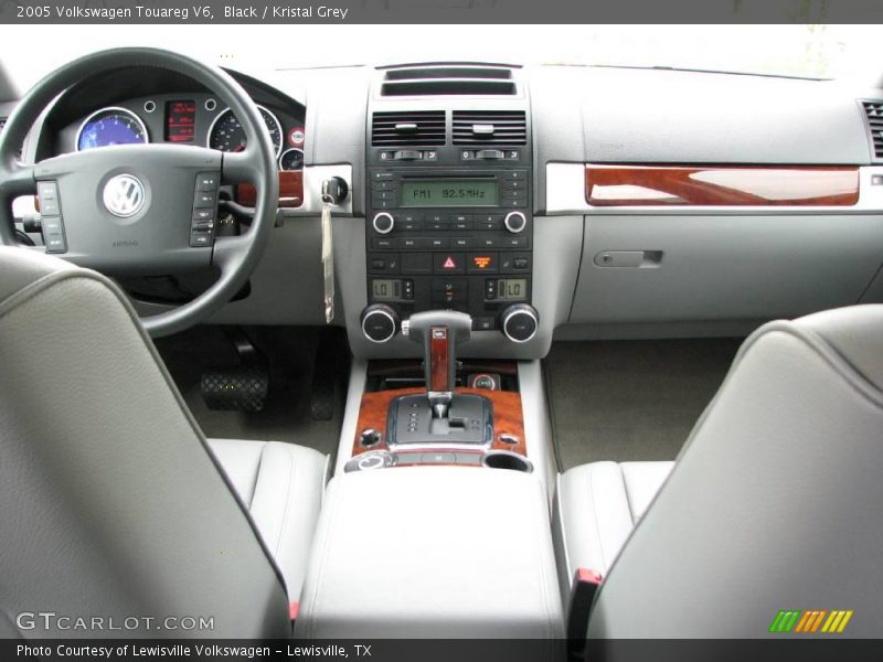 Black / Kristal Grey 2005 Volkswagen Touareg V6