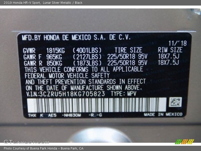 Lunar Silver Metallic / Black 2019 Honda HR-V Sport