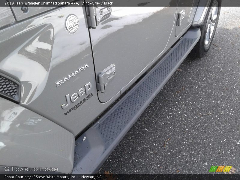 Sting-Gray / Black 2019 Jeep Wrangler Unlimited Sahara 4x4