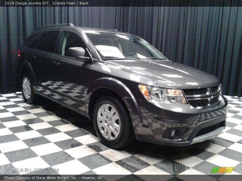 Granite Pearl / Black 2018 Dodge Journey SXT