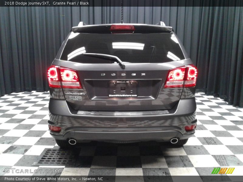 Granite Pearl / Black 2018 Dodge Journey SXT