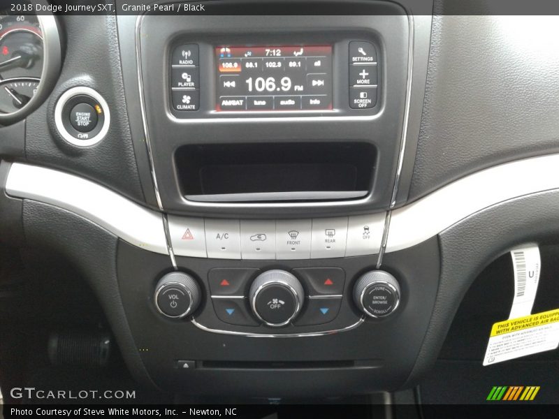 Granite Pearl / Black 2018 Dodge Journey SXT