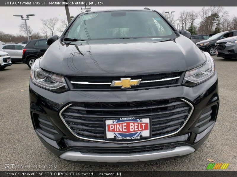 Mosaic Black Metallic / Jet Black 2019 Chevrolet Trax LT