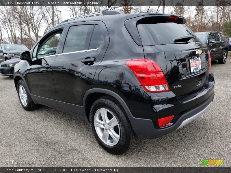 Mosaic Black Metallic / Jet Black 2019 Chevrolet Trax LT