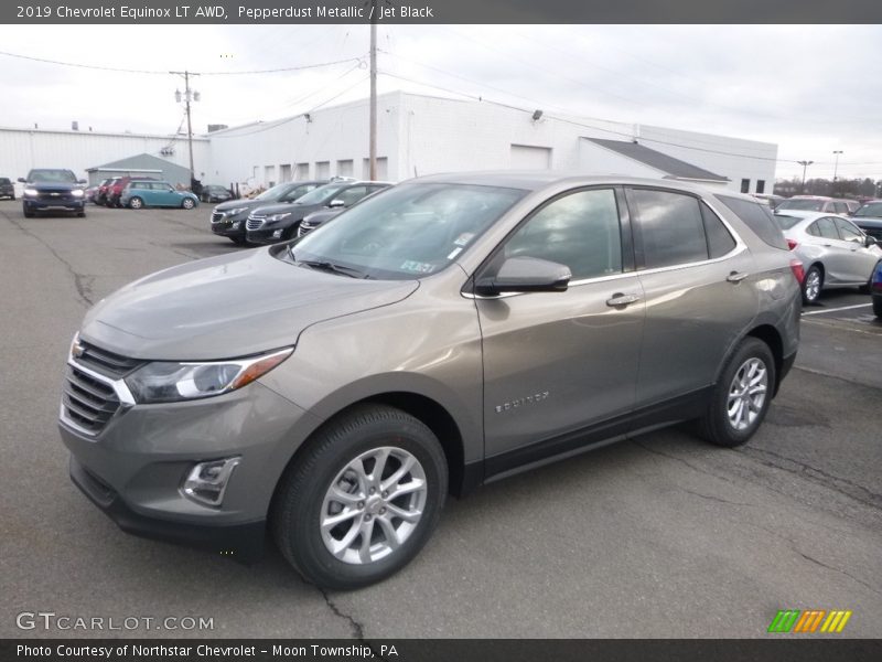 Pepperdust Metallic / Jet Black 2019 Chevrolet Equinox LT AWD