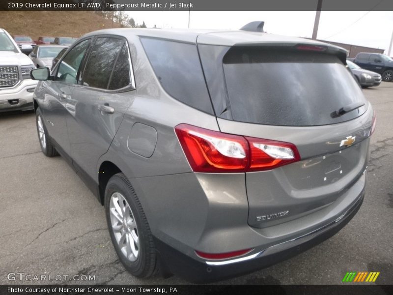 Pepperdust Metallic / Jet Black 2019 Chevrolet Equinox LT AWD