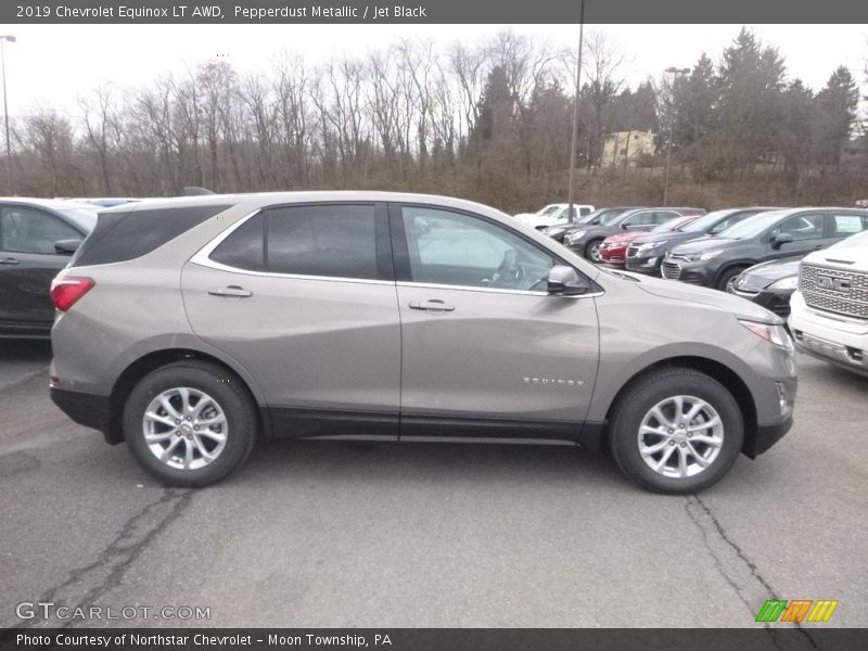 Pepperdust Metallic / Jet Black 2019 Chevrolet Equinox LT AWD