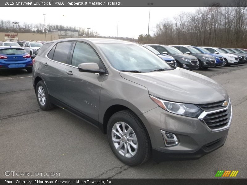 Pepperdust Metallic / Jet Black 2019 Chevrolet Equinox LT AWD