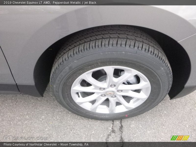 Pepperdust Metallic / Jet Black 2019 Chevrolet Equinox LT AWD