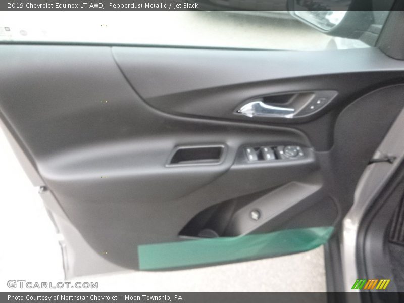Pepperdust Metallic / Jet Black 2019 Chevrolet Equinox LT AWD