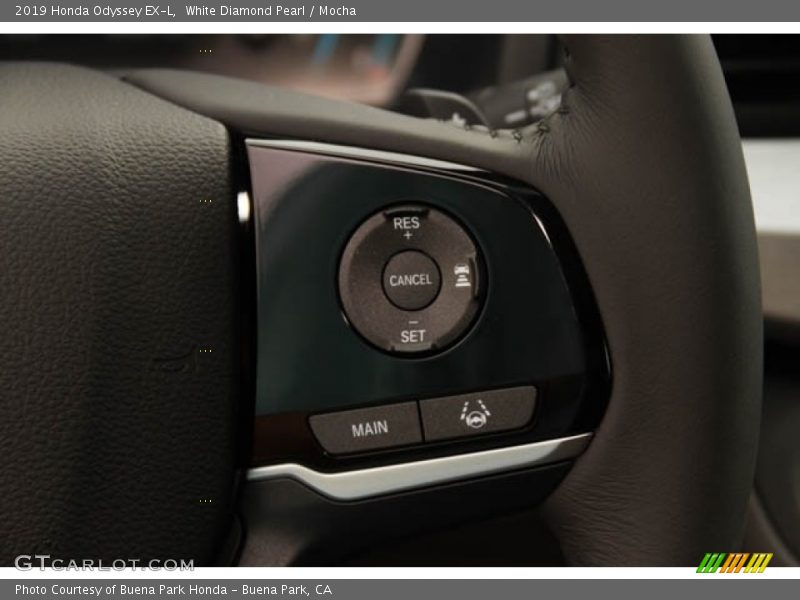 White Diamond Pearl / Mocha 2019 Honda Odyssey EX-L