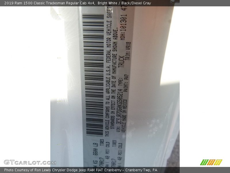 Bright White / Black/Diesel Gray 2019 Ram 1500 Classic Tradesman Regular Cab 4x4