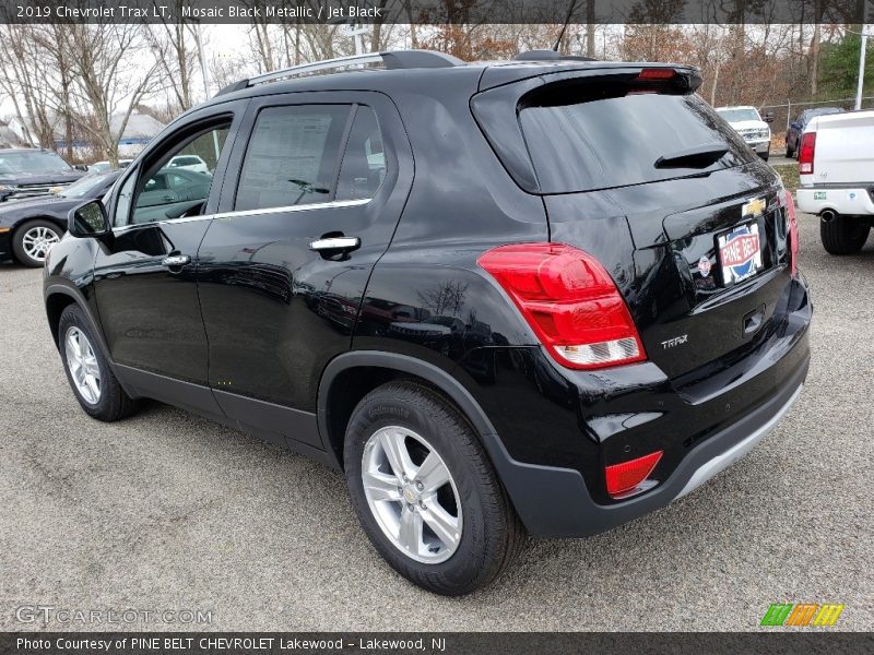 Mosaic Black Metallic / Jet Black 2019 Chevrolet Trax LT