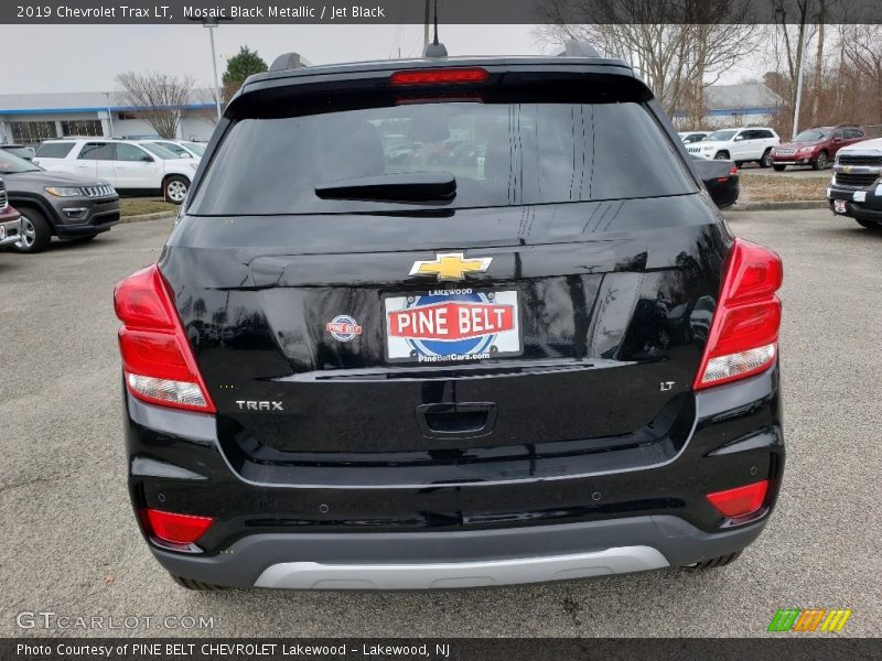 Mosaic Black Metallic / Jet Black 2019 Chevrolet Trax LT