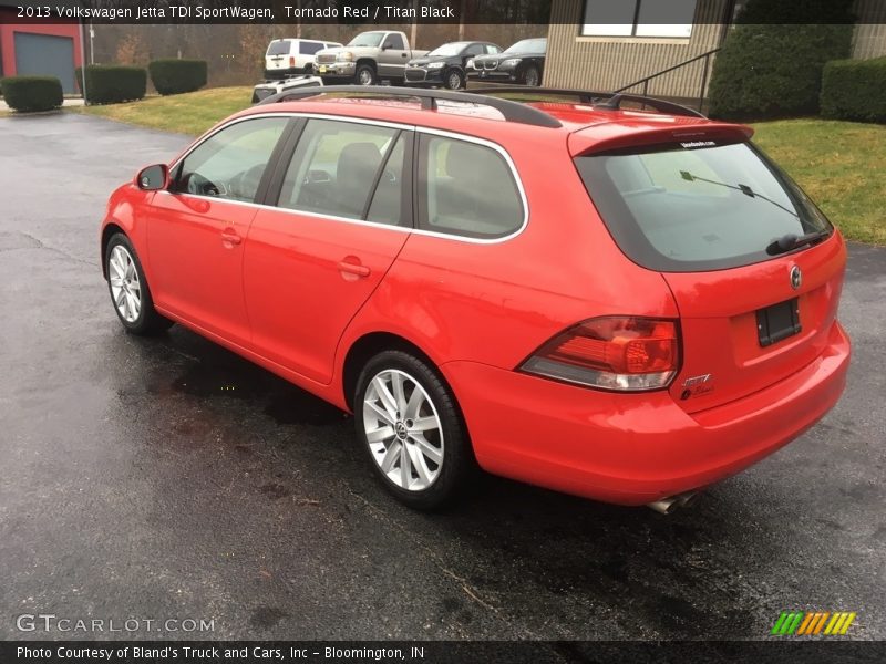 Tornado Red / Titan Black 2013 Volkswagen Jetta TDI SportWagen