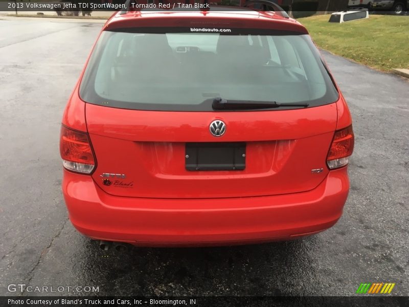 Tornado Red / Titan Black 2013 Volkswagen Jetta TDI SportWagen