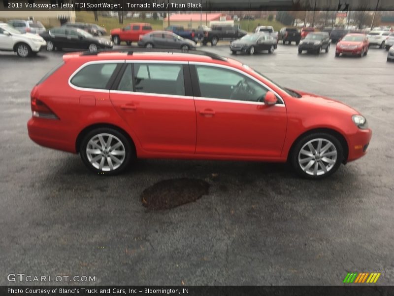 Tornado Red / Titan Black 2013 Volkswagen Jetta TDI SportWagen