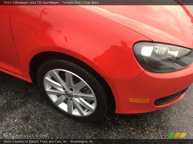 Tornado Red / Titan Black 2013 Volkswagen Jetta TDI SportWagen