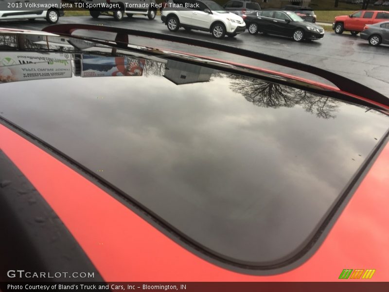 Tornado Red / Titan Black 2013 Volkswagen Jetta TDI SportWagen