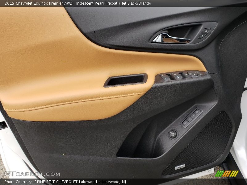 Iridescent Pearl Tricoat / Jet Black/Brandy 2019 Chevrolet Equinox Premier AWD