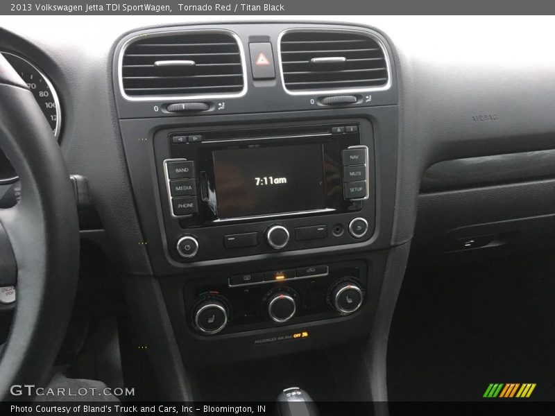 Tornado Red / Titan Black 2013 Volkswagen Jetta TDI SportWagen