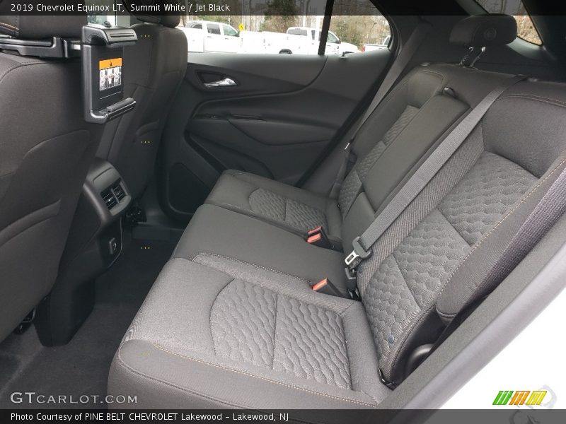 Summit White / Jet Black 2019 Chevrolet Equinox LT