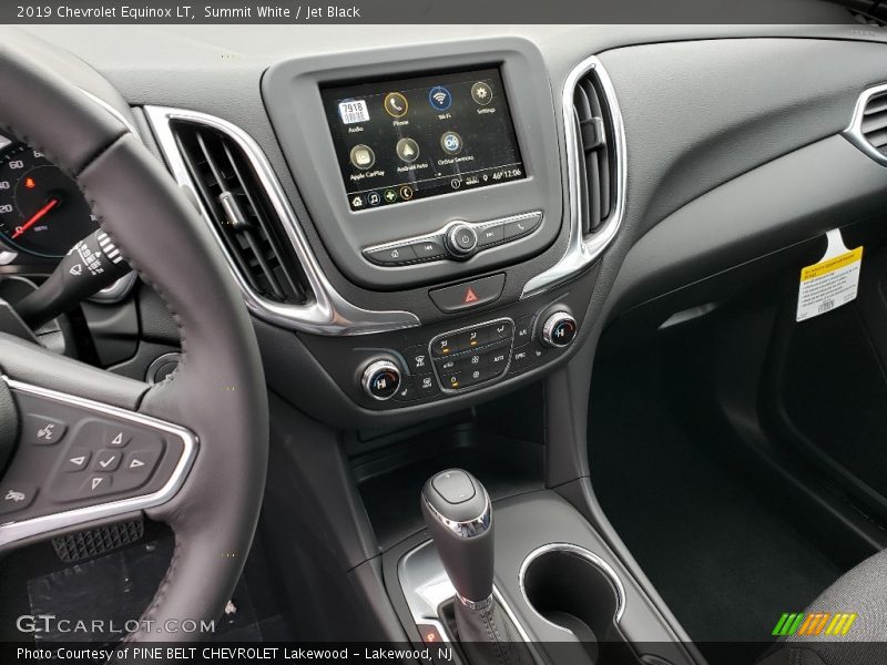 Summit White / Jet Black 2019 Chevrolet Equinox LT