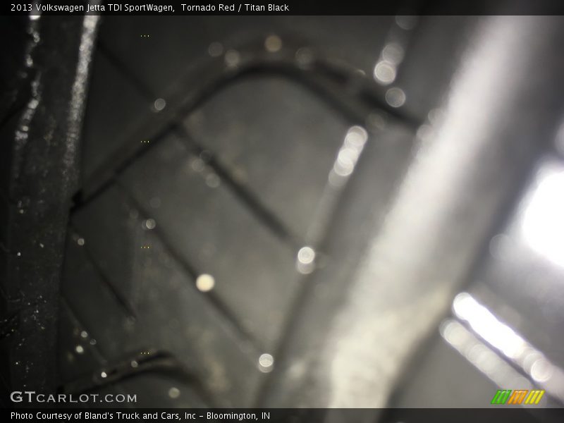 Tornado Red / Titan Black 2013 Volkswagen Jetta TDI SportWagen