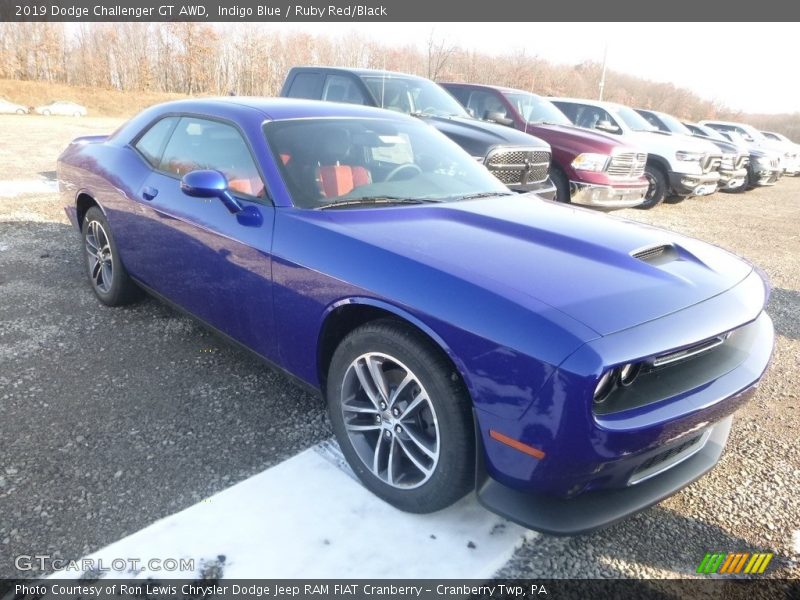 Front 3/4 View of 2019 Challenger GT AWD