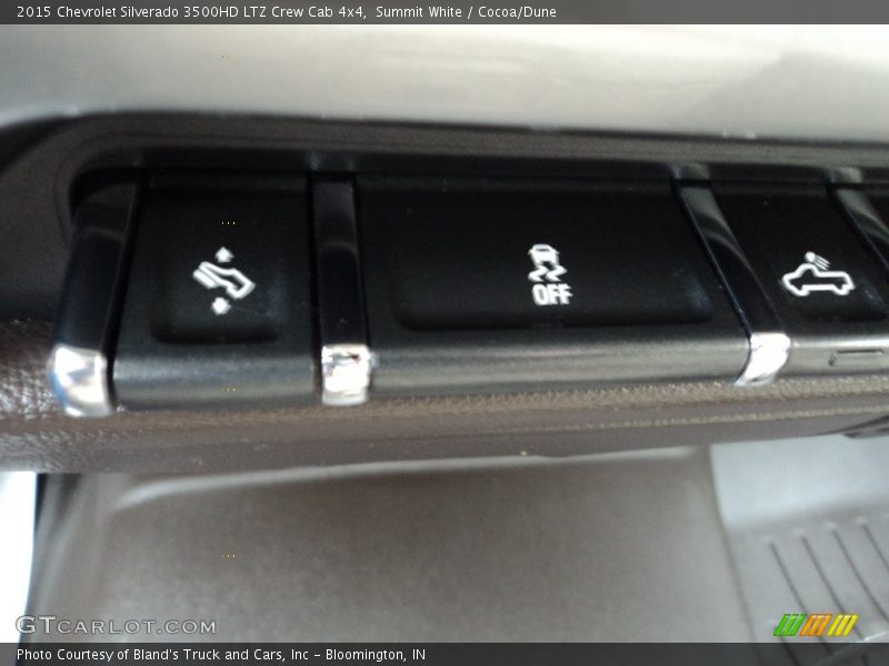 Summit White / Cocoa/Dune 2015 Chevrolet Silverado 3500HD LTZ Crew Cab 4x4