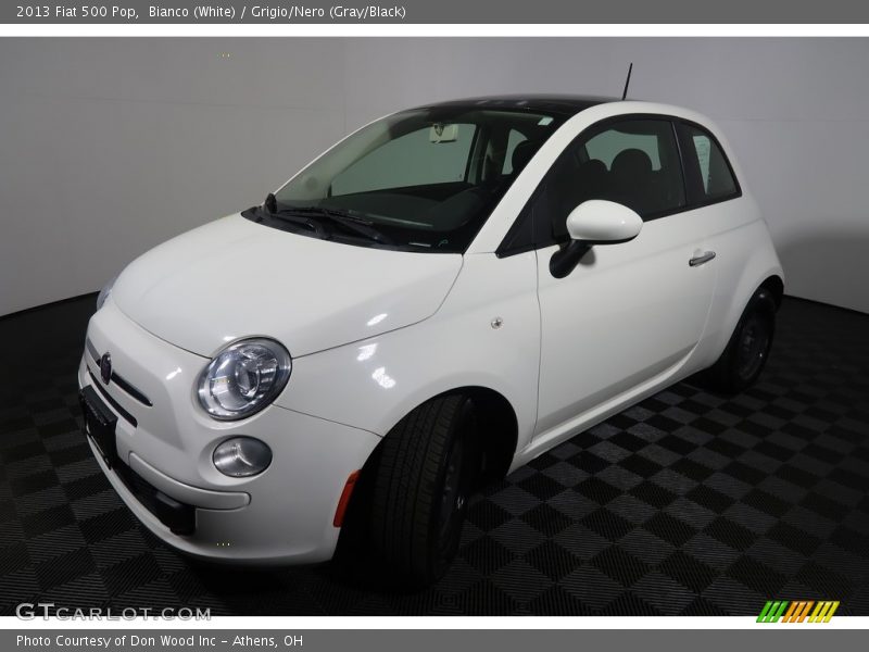 Bianco (White) / Grigio/Nero (Gray/Black) 2013 Fiat 500 Pop