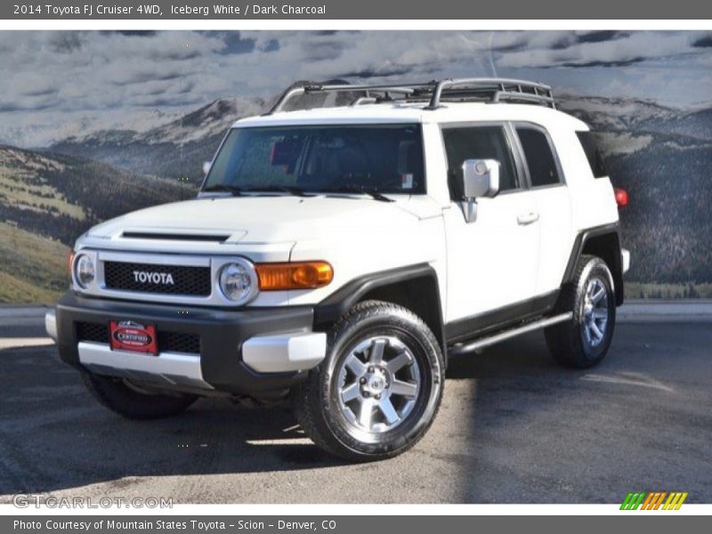 Iceberg White / Dark Charcoal 2014 Toyota FJ Cruiser 4WD