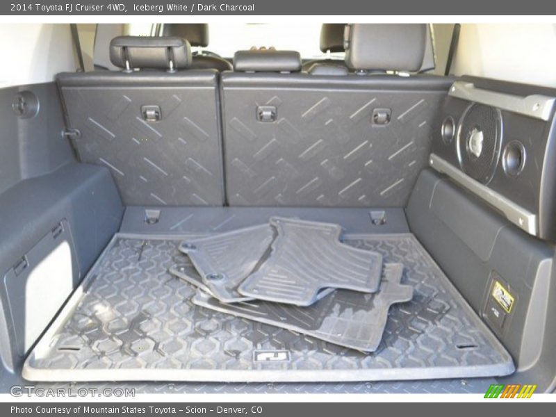 Iceberg White / Dark Charcoal 2014 Toyota FJ Cruiser 4WD