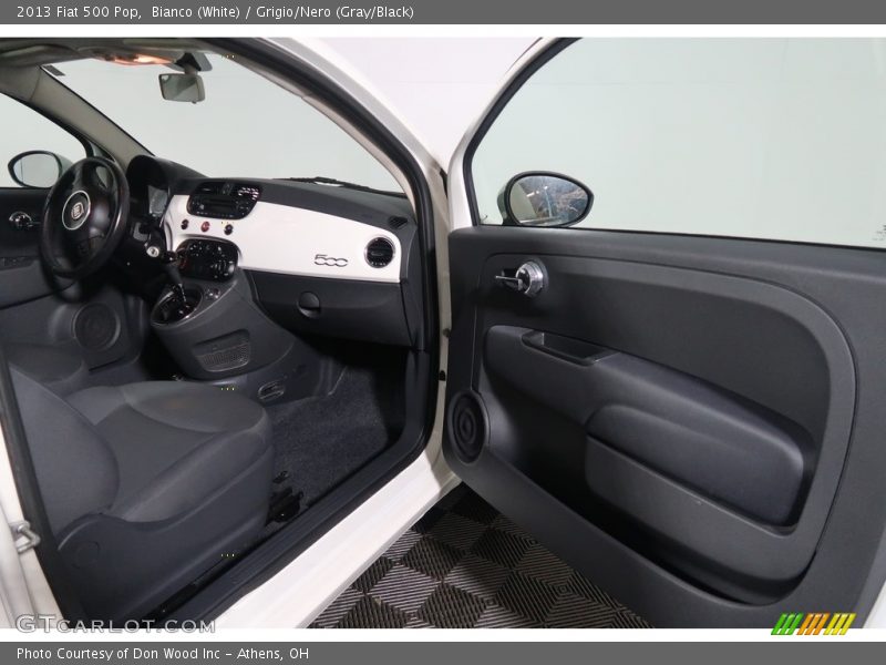 Bianco (White) / Grigio/Nero (Gray/Black) 2013 Fiat 500 Pop