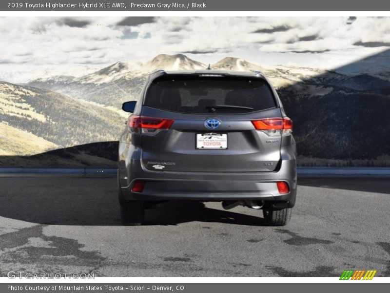 Predawn Gray Mica / Black 2019 Toyota Highlander Hybrid XLE AWD