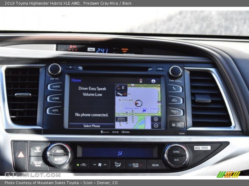 Navigation of 2019 Highlander Hybrid XLE AWD