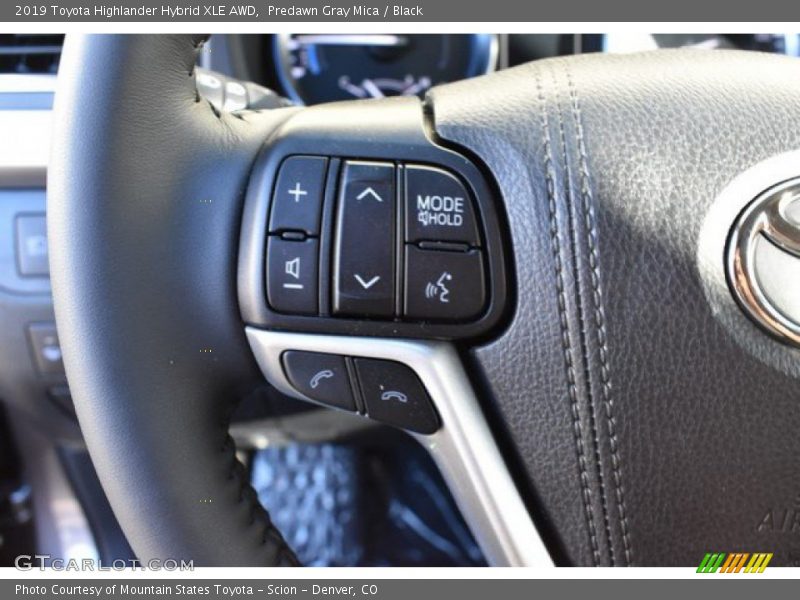  2019 Highlander Hybrid XLE AWD Steering Wheel