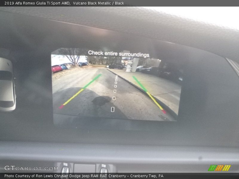 Vulcano Black Metallic / Black 2019 Alfa Romeo Giulia Ti Sport AWD