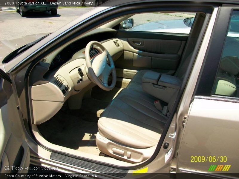 Desert Sand Mica / Ivory 2000 Toyota Avalon XLS
